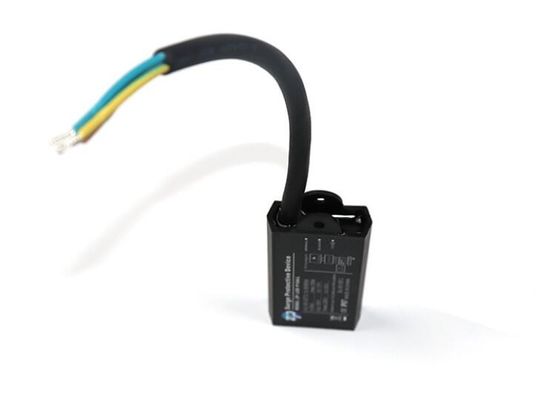 نورپردازی سیگنال های ترافیکی LED Light Surge Protector SPD با حفاظت از افزایش
