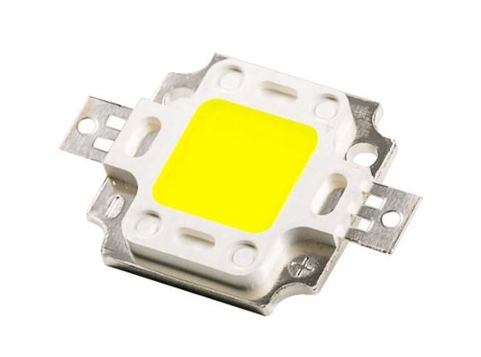 چراغ های بیرونی منبع نور COB ، چیپ Cob LED 70CRI برای چراغ های فلد LED